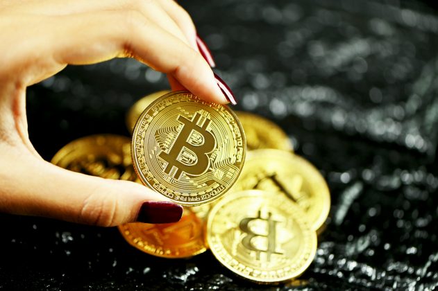 Bitcoin's markedsmæssige sentiment tager en drejning, når langsigtede indehavere afslutter distributionsfasen.