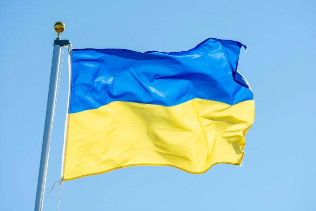 Ukraine kan tage indtil 2026 at legalisere krypto, mens skattedebatten fortsætter.