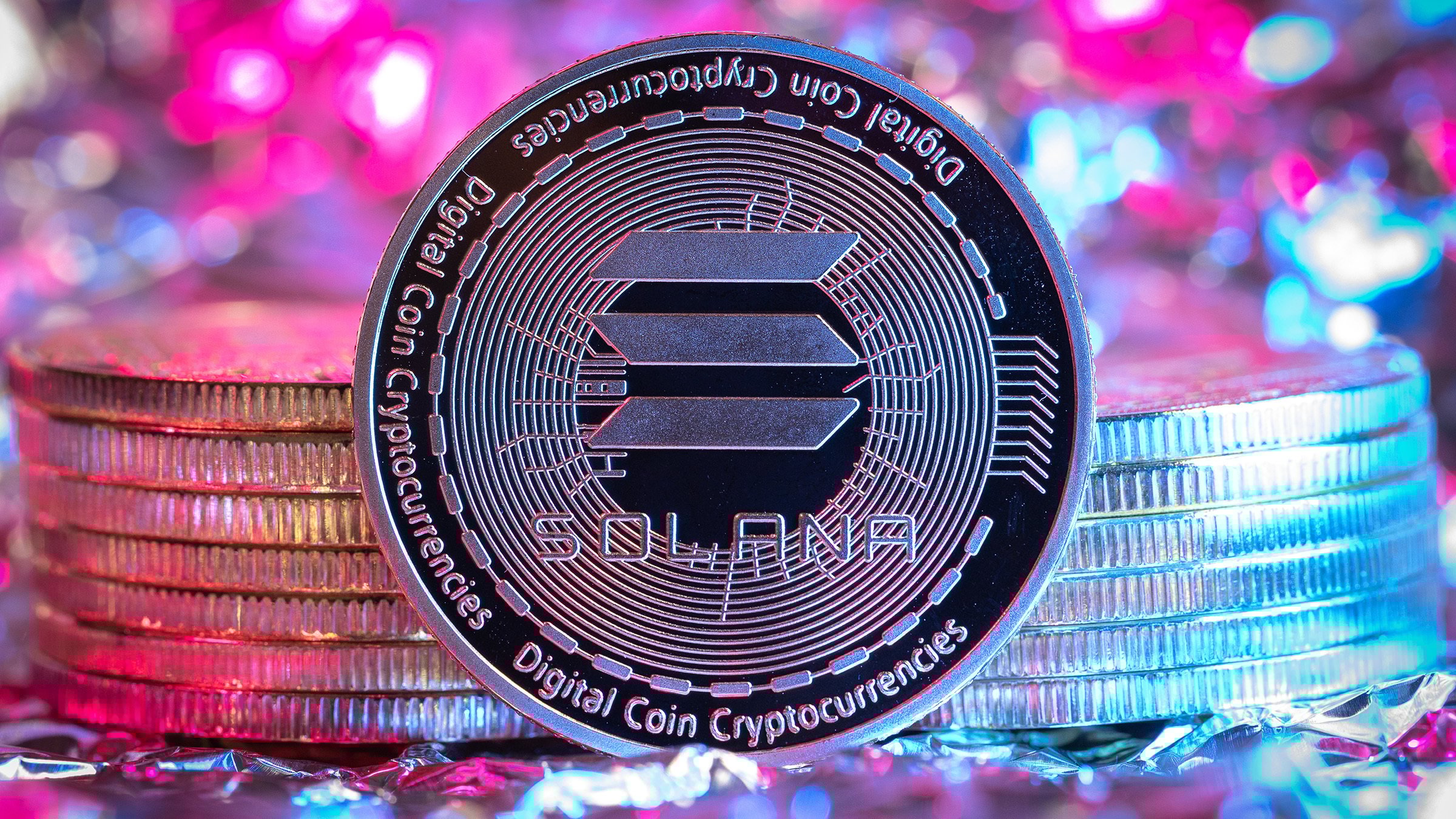 Solana rammer den højeste pris denne måned med Coinbase-opgraderinger, lanceringer af canadiske ETF'er.