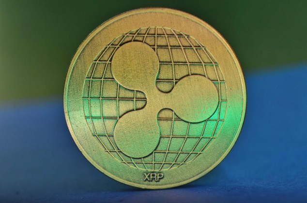 XRP-prisen har øje på opsving til $3, mens analytiker afslører, hvor høj prisen ville være i altcoin-sæsonen.