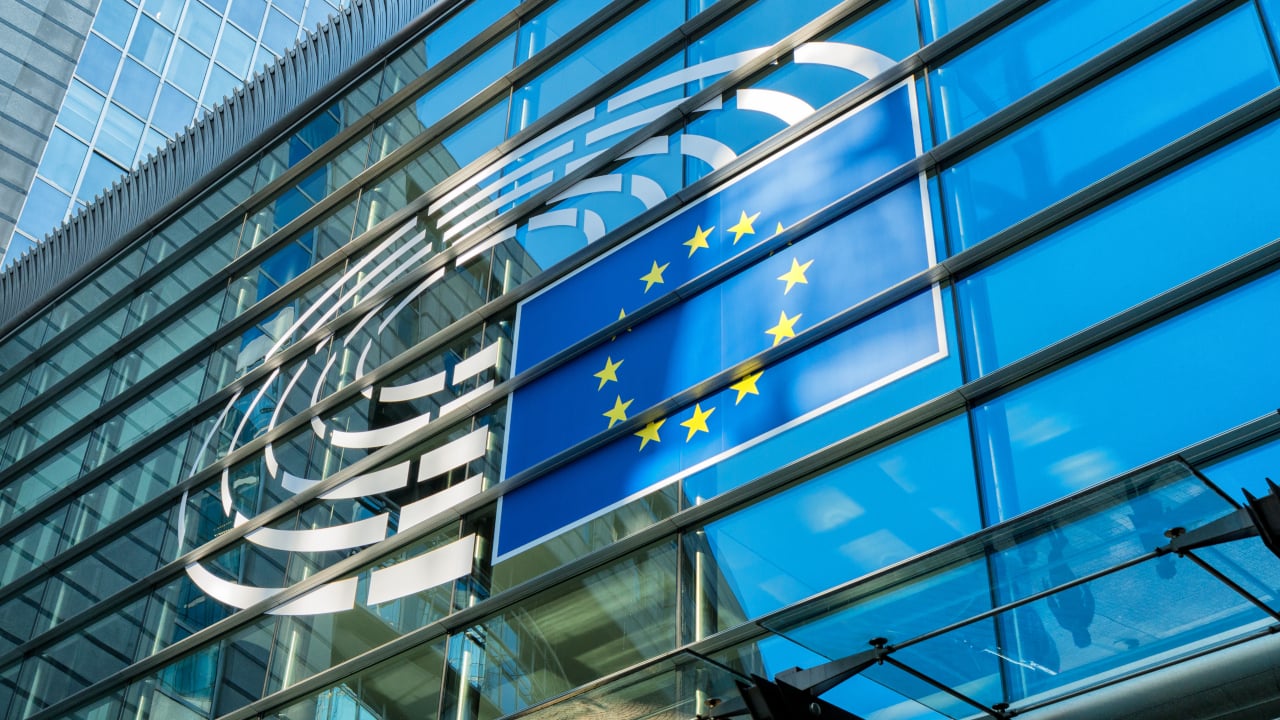 Europa bevæger sig for at begrænse adgangen til blockchain-data med nye retningslinjer for privatlivsbeskyttelse.