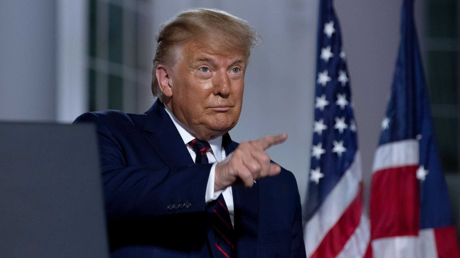 Bitcoin-prisen glider, da Trumps weekend-toldbeskeder ryster kryptomarkederne.
