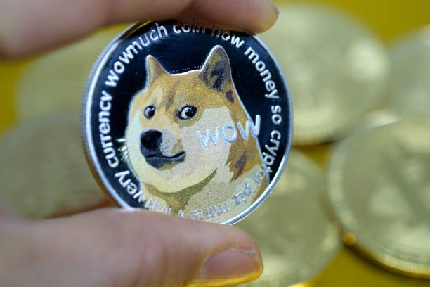 Dogecoins pris spoler sammen i et vigtigt bullish diagrammønster, er der en genopretning på horisonten?