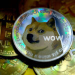 Hvornår er det et godt tidspunkt at gå ind i Dogecoin? Analytikeren siger, at du skal vente på, at dette sker.