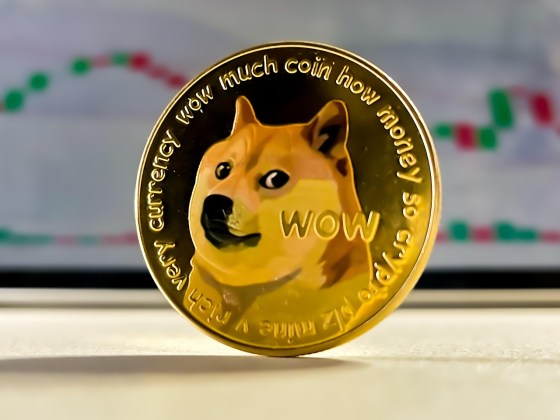 Dogecoin-prismål forbliver høje, mens bjørnene sigter mod nye all-time højder.