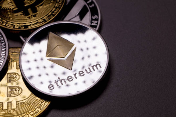 Ethereum Exchange Supply Hits Historic Low Below 4.9% — Er prisen snart ved at bryde 3.000 dollars?