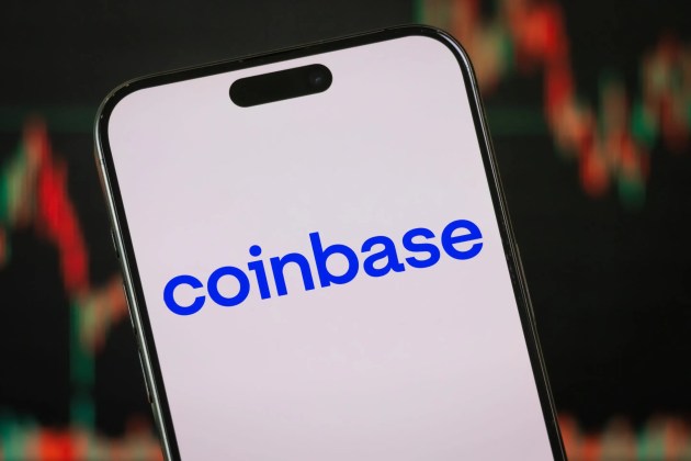 Coinbase snubler: Omsætningen i første kvartal falder med 10%, misser Wall Street-målene