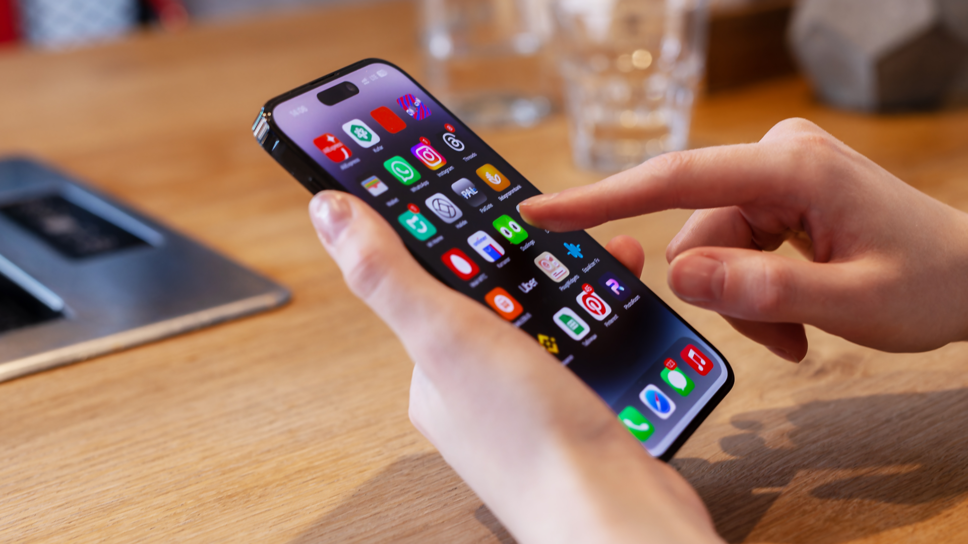 Apple letter NFT, krypto regler for iOS-apps efter antitrust afgørelse.