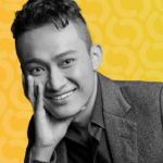 Crypto-milliardær Justin Sun siger, at han er på vej til Trumps middag som en af de største indehavere af meme-coins.