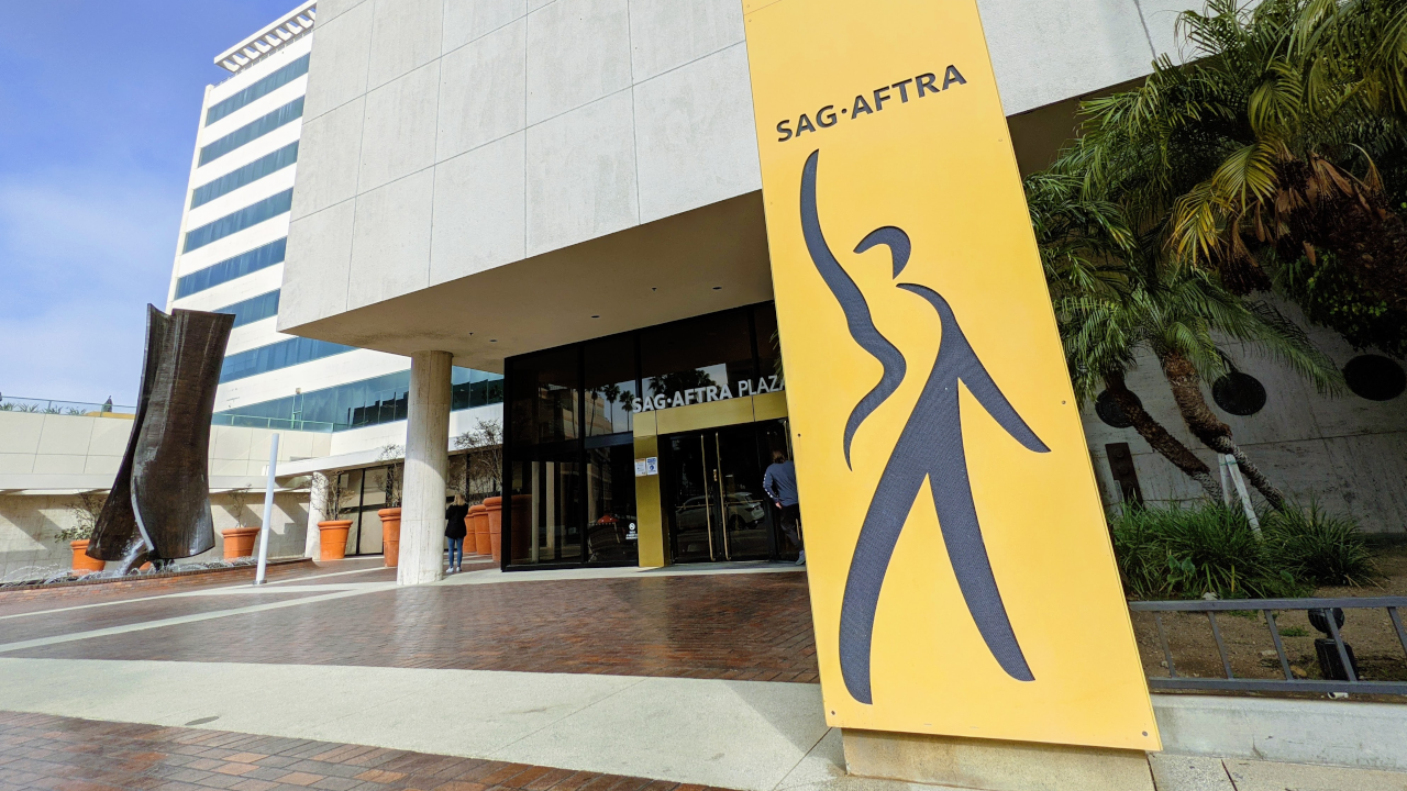 Screen Actors Guild indgiver anklager mod Epic Games' datterselskab over AI Darth Vader.