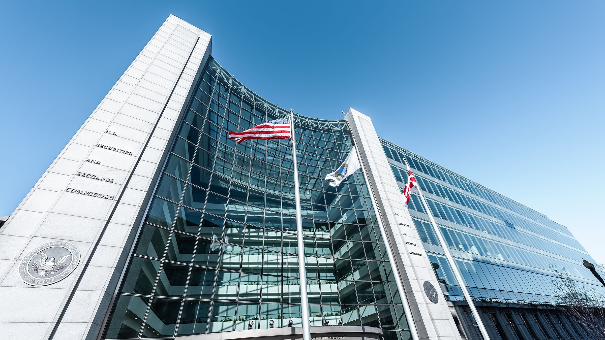 SEC's Crypto Embrace Ligner 'Regeringen Vælger Vindere og Tabere', Siger Crenshaw.